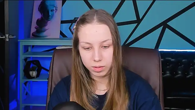 Stripchat sex cam SashaSllivs