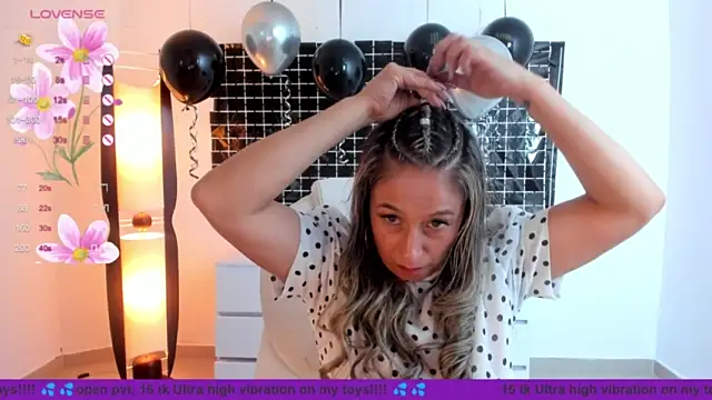 Stripchat sex cam ladylian