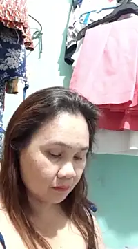 Stripchat sex cam Lovelynhing08