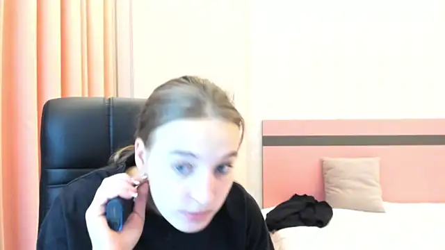 Stripchat sex cam KristinaRichson